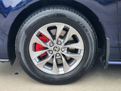 Certified 2023 Toyota Sienna LE FWD image 10