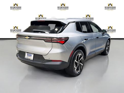 New 2026 Chevrolet Equinox EV LT FWD image 5