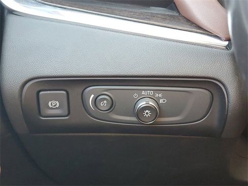 Certified 2019 Buick Enclave Avenir w/ Avenir Technology Package image 20