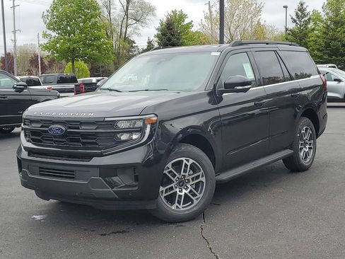 New 2026 Ford Expedition Active AWD/4WD image 1