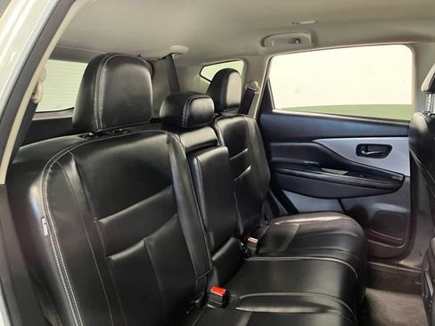 Used 2023 Nissan Murano SV AWD/4WD image 14