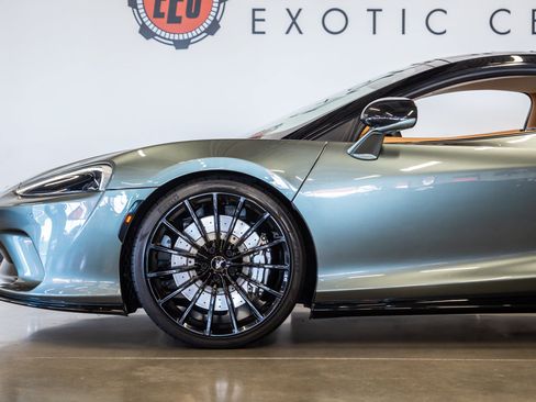 Used 2020 McLaren GT RWD image 18