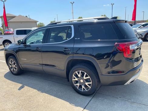 Certified 2023 GMC Acadia SLE w/ Driver Convenience Package AWD/4WD image 4