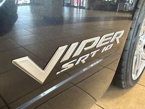 Used 2006 Dodge Viper SRT-10 RWD image 19