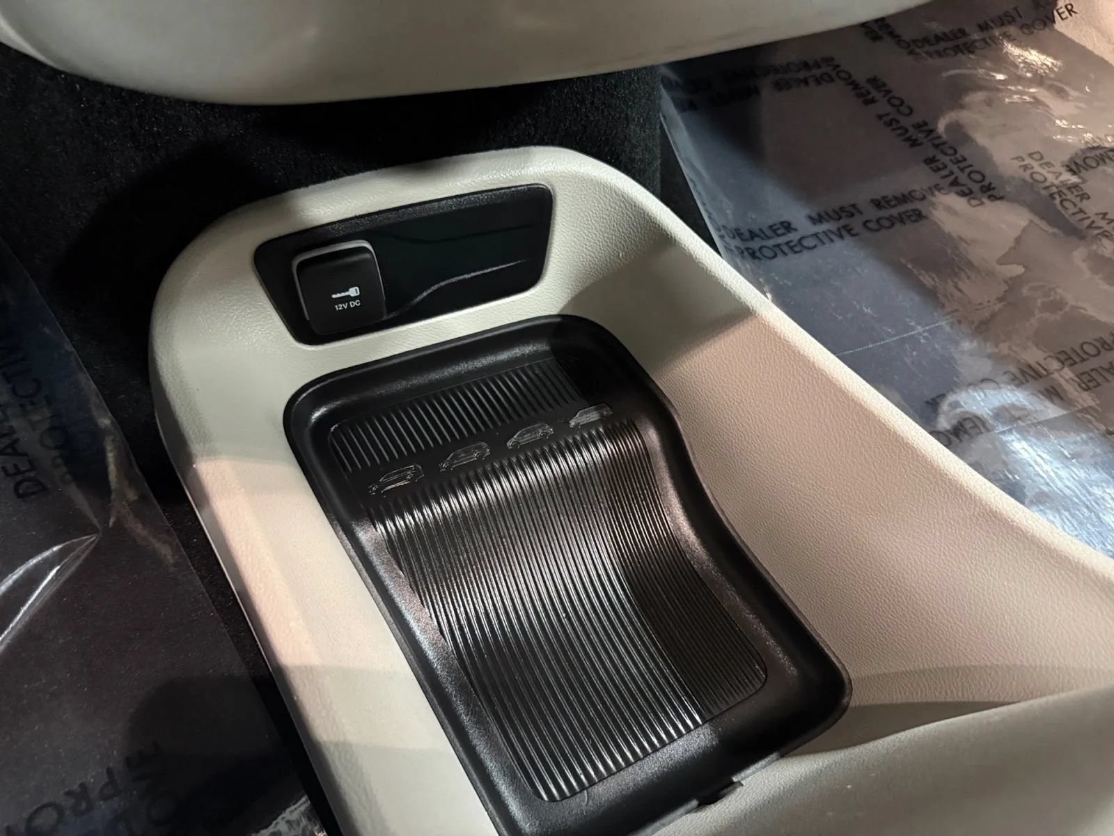 Used 2023 Chrysler Pacifica Touring-L FWD image 26