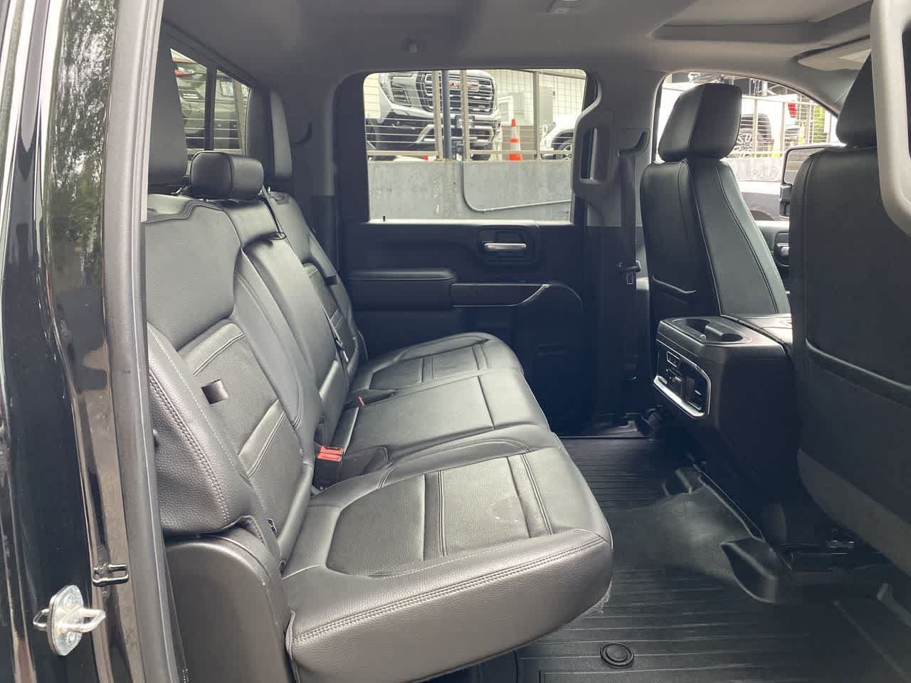 Used 2020 GMC Sierra 3500 Denali w/ Denali Ultimate Package AWD/4WD image 17