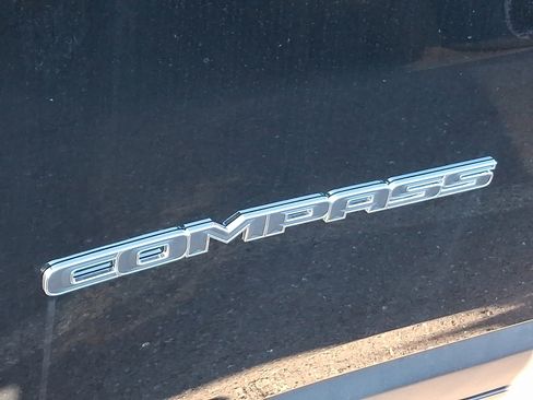 New 2026 Jeep Compass Limited w/ Sun, Sound & Navigation Group AWD/4WD image 5