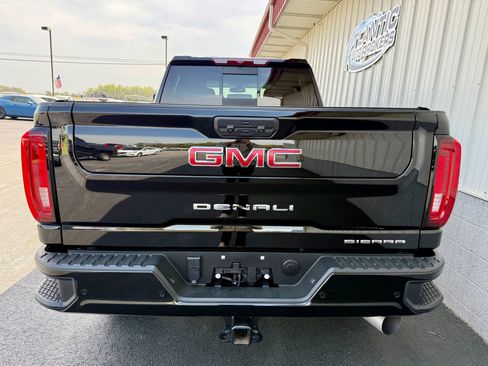 Used 2022 GMC Sierra 2500 Denali image 5