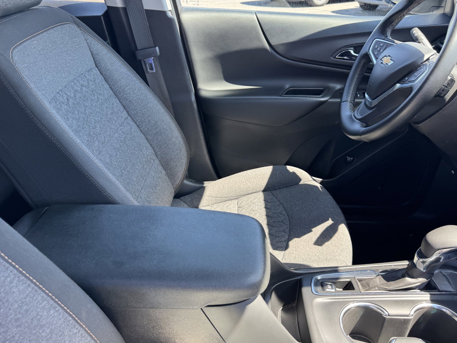 Used 2024 Chevrolet Equinox LT FWD image 8