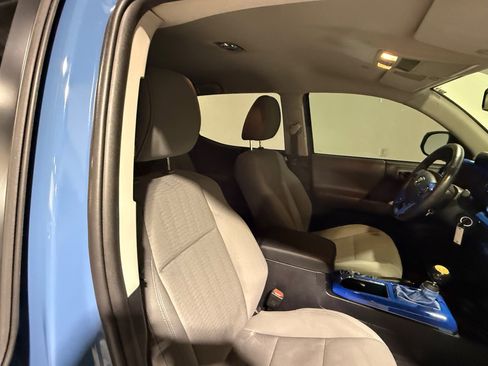 Used 2019 Toyota Tacoma SR5 image 40
