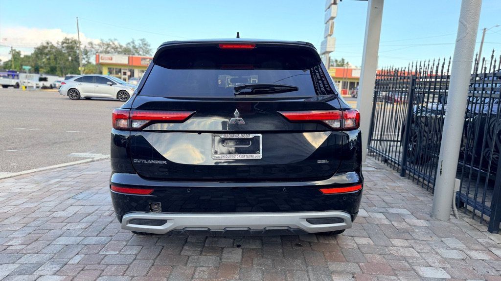 Used 2022 Mitsubishi Outlander SEL FWD image 4