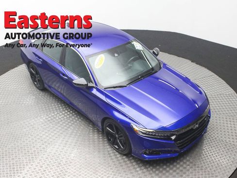 Used 2022 Honda Accord Sport image 3