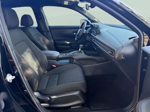Certified 2025 Honda HR-V Sport image 14