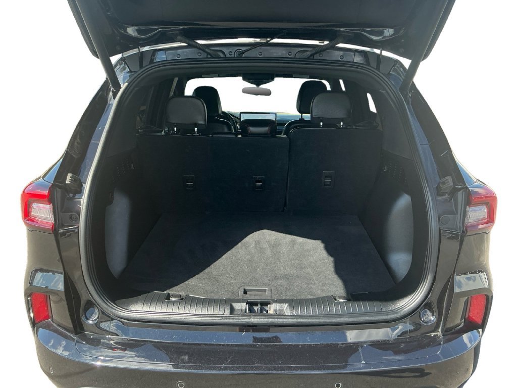 Used 2023 Ford Escape ST-Line w/ Tech Pack #1 FWD image 24