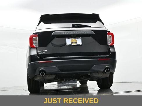 Certified 2022 Ford Explorer XLT w/ Equipment Group 202A RWD image 27