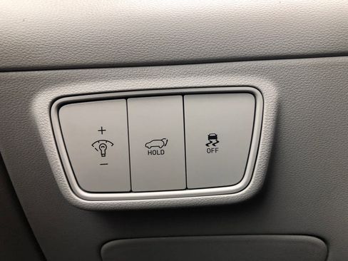 Certified 2023 Hyundai Tucson Limited AWD/4WD image 11