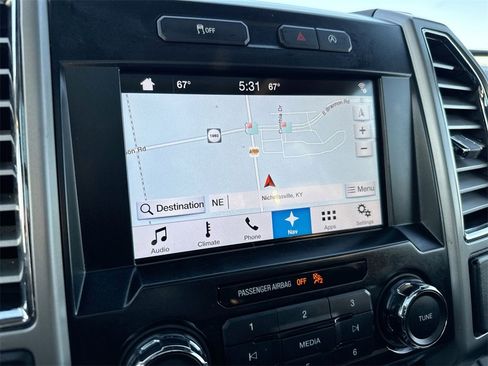 Used 2016 Ford F150 Lariat image 14