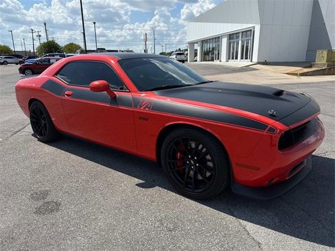 Used 2018 Dodge Challenger T/A image 6