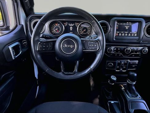 Used 2022 Jeep Wrangler Unlimited Sport AWD/4WD image 8