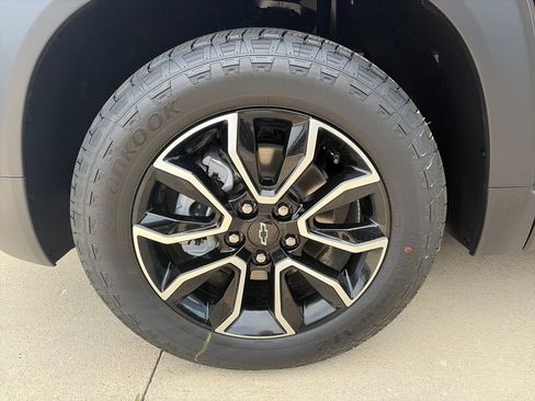 New 2026 Chevrolet TrailBlazer ACTIV w/ Driver Confidence Package AWD/4WD image 24