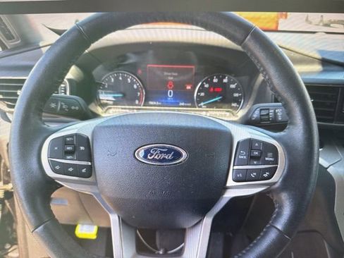 Used 2023 Ford Explorer XLT w/ Equipment Group 202A image 22