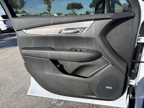 New 2026 Cadillac XT5 Luxury w/ LPO, Premium Carpet Package image 18