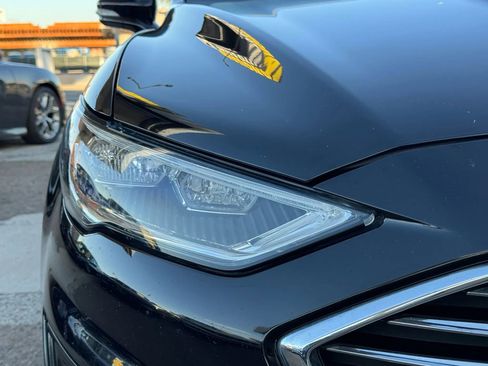 Used 2020 Ford Fusion SEL image 3