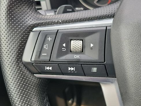 Used 2025 Mitsubishi Outlander SE AWD/4WD image 14