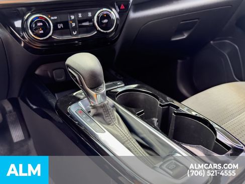 Used 2024 Chevrolet Trax LT FWD image 21