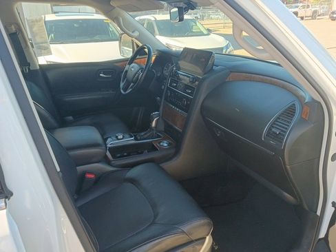 Used 2023 Nissan Armada SL image 9