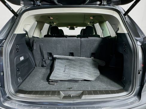 Used 2024 Subaru Ascent Premium w/ Convenience Package image 29