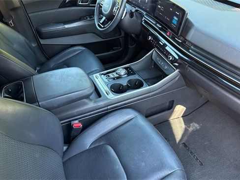 Certified 2025 Kia Carnival SX Prestige image 21