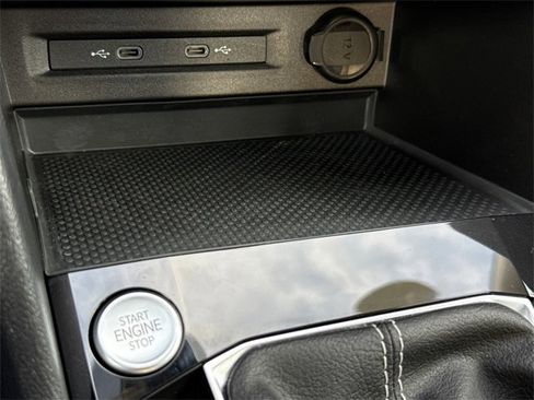 Certified 2024 Volkswagen Taos S image 40