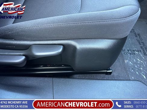 Used 2023 Chevrolet Malibu LT FWD image 24