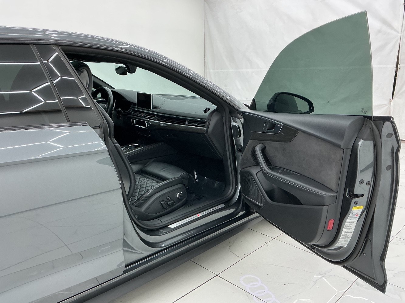 Used 2018 Audi S5 Premium Plus w/ Navigation Package AWD/4WD image 17