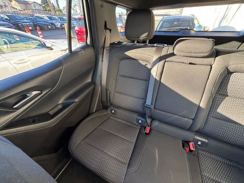 Used 2025 Chevrolet Equinox LT image 39