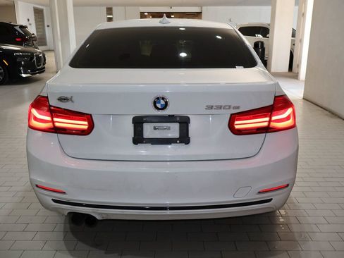 Used 2018 BMW 330e RWD image 6