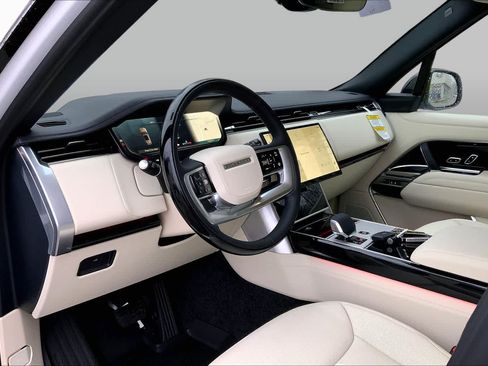 New 2026 Land Rover Range Rover SE AWD/4WD image 8