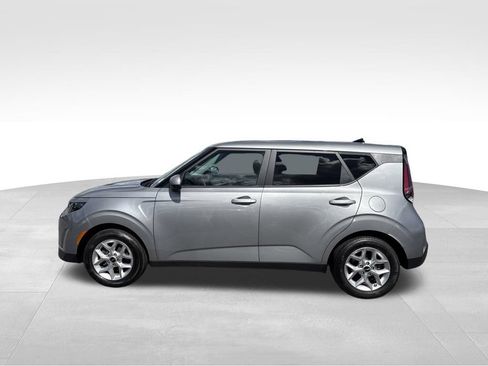 Certified 2023 Kia Soul LX w/ Option Group 015 FWD image 10