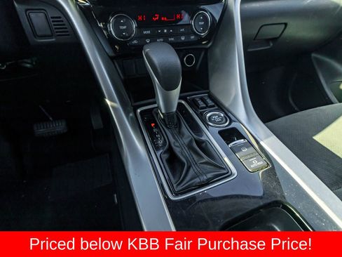 Used 2024 Mitsubishi Eclipse Cross SE image 18