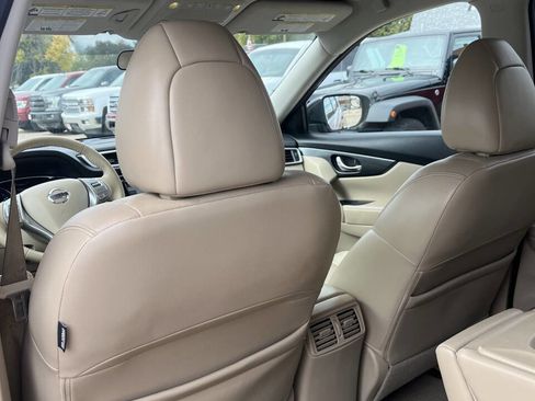 Used 2014 Nissan Rogue SL image 13