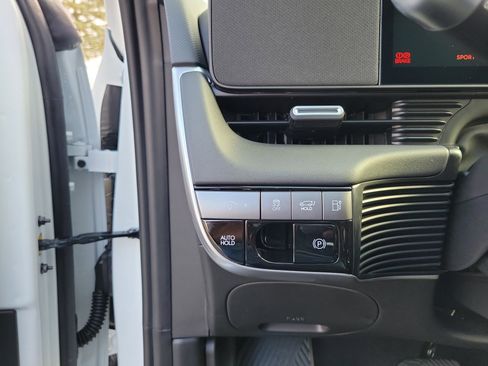 New 2026 Hyundai Ioniq 5 Limited image 21