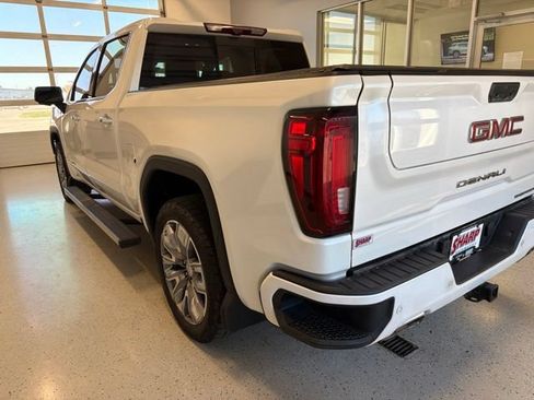 Used 2023 GMC Sierra 1500 Denali w/ Denali Reserve Package AWD/4WD image 8