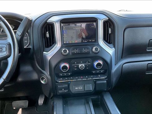 Used 2021 GMC Sierra 1500 SLT image 8