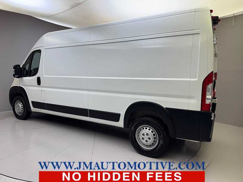 Used 2025 RAM ProMaster 2500 w/ Convenience Group FWD image 3