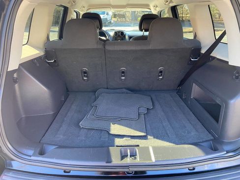 Used 2015 Jeep Patriot Sport image 18