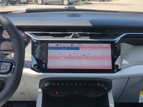 New 2026 Jeep Cherokee Laredo image 18