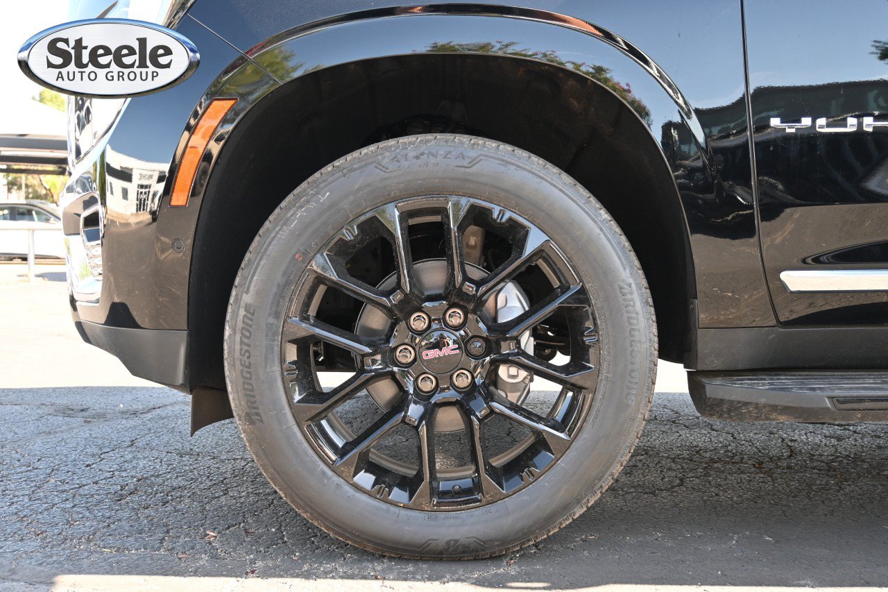 New 2026 GMC Yukon Elevation w/ Elevation Premium Package AWD/4WD image 30