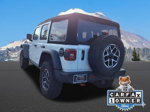 Used 2024 Jeep Wrangler Unlimited Rubicon image 2