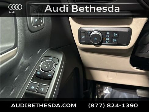 Used 2020 Ford Escape SEL image 16